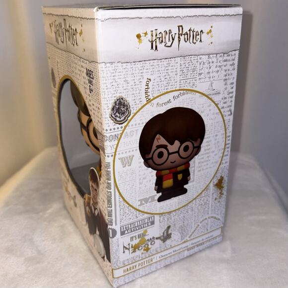 Harry Potter Standing Character Mood Night Light Lamp NIB - Picture 3 of 4